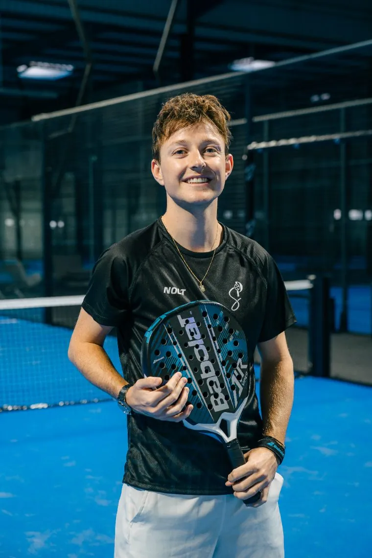 Lucas, coach de padel chez Padel Squad