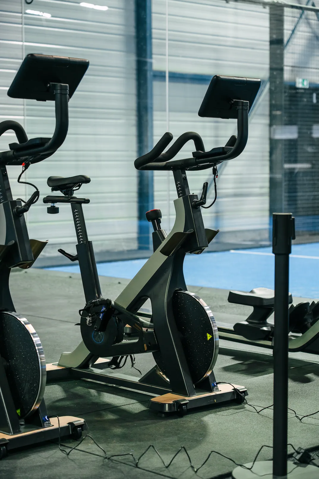 Vélos de l'espace échauffement du club Padel Squad